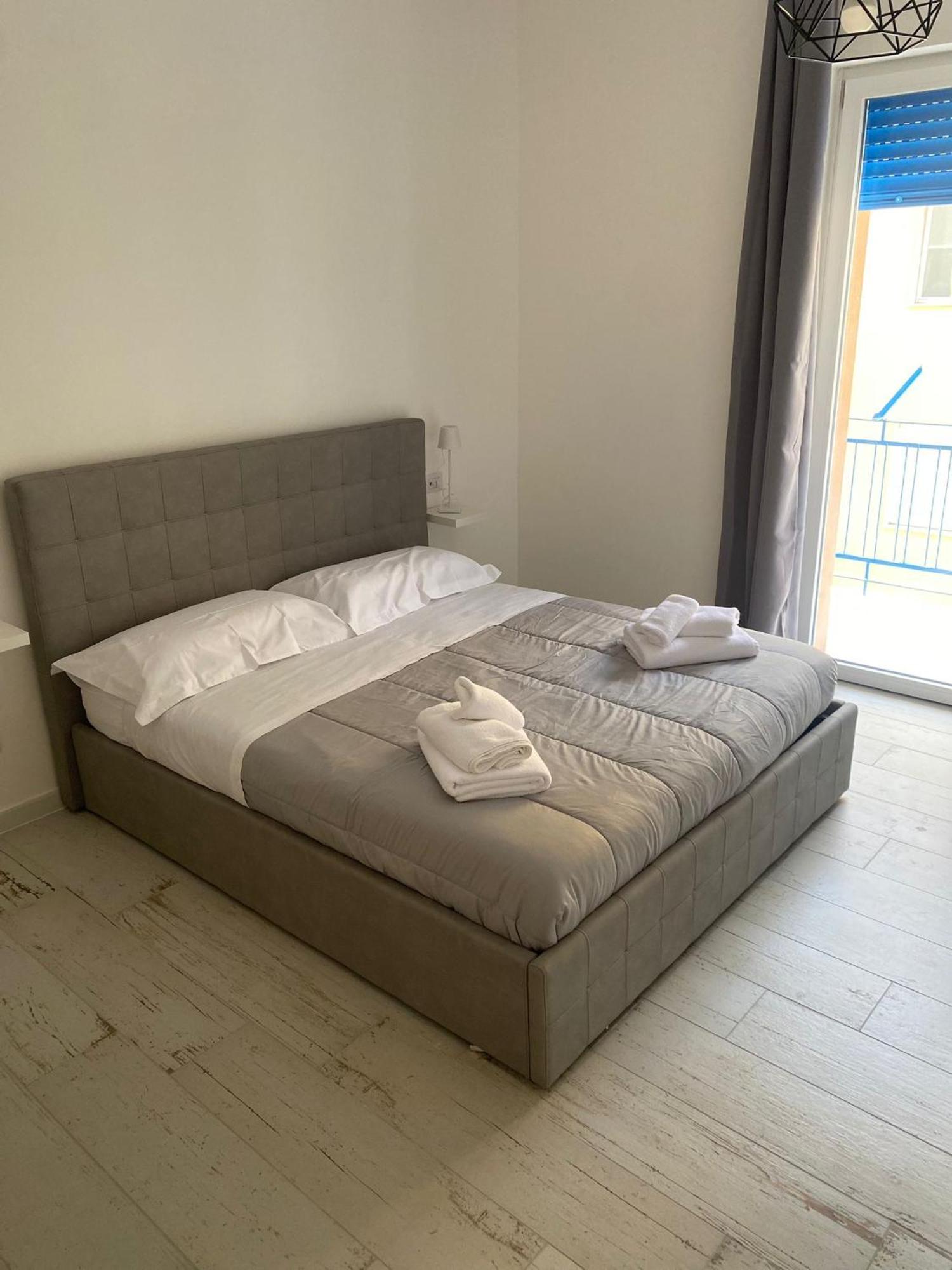 Maison Appartaments Bari Kültér fotó