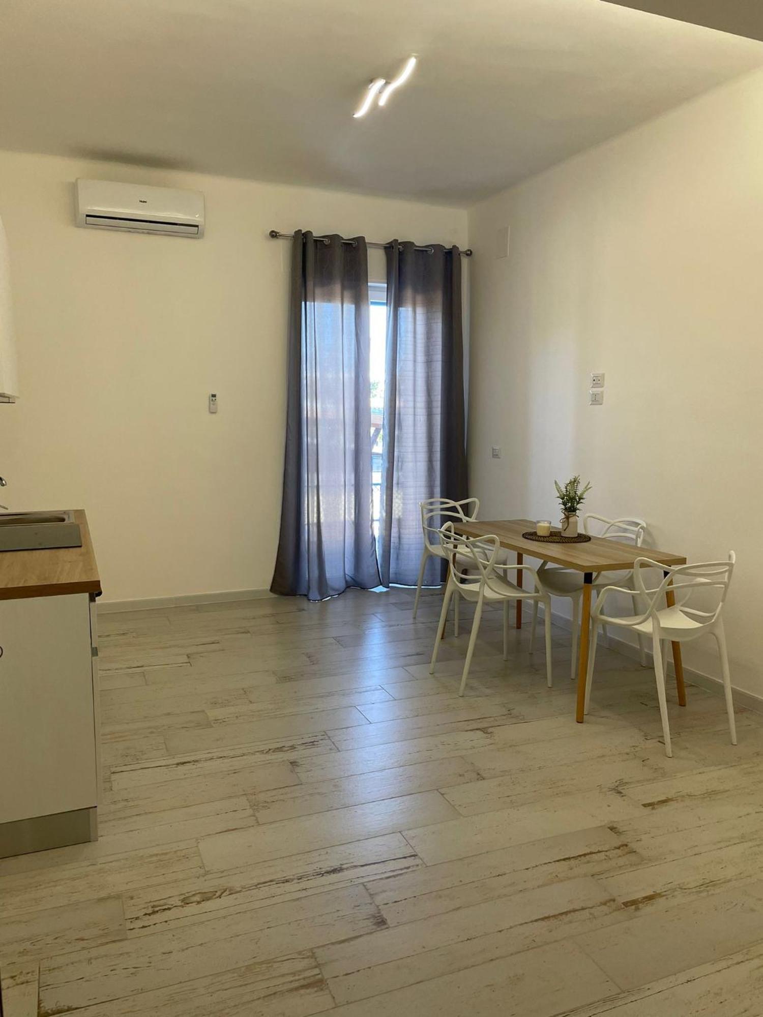 Maison Appartaments Bari Kültér fotó