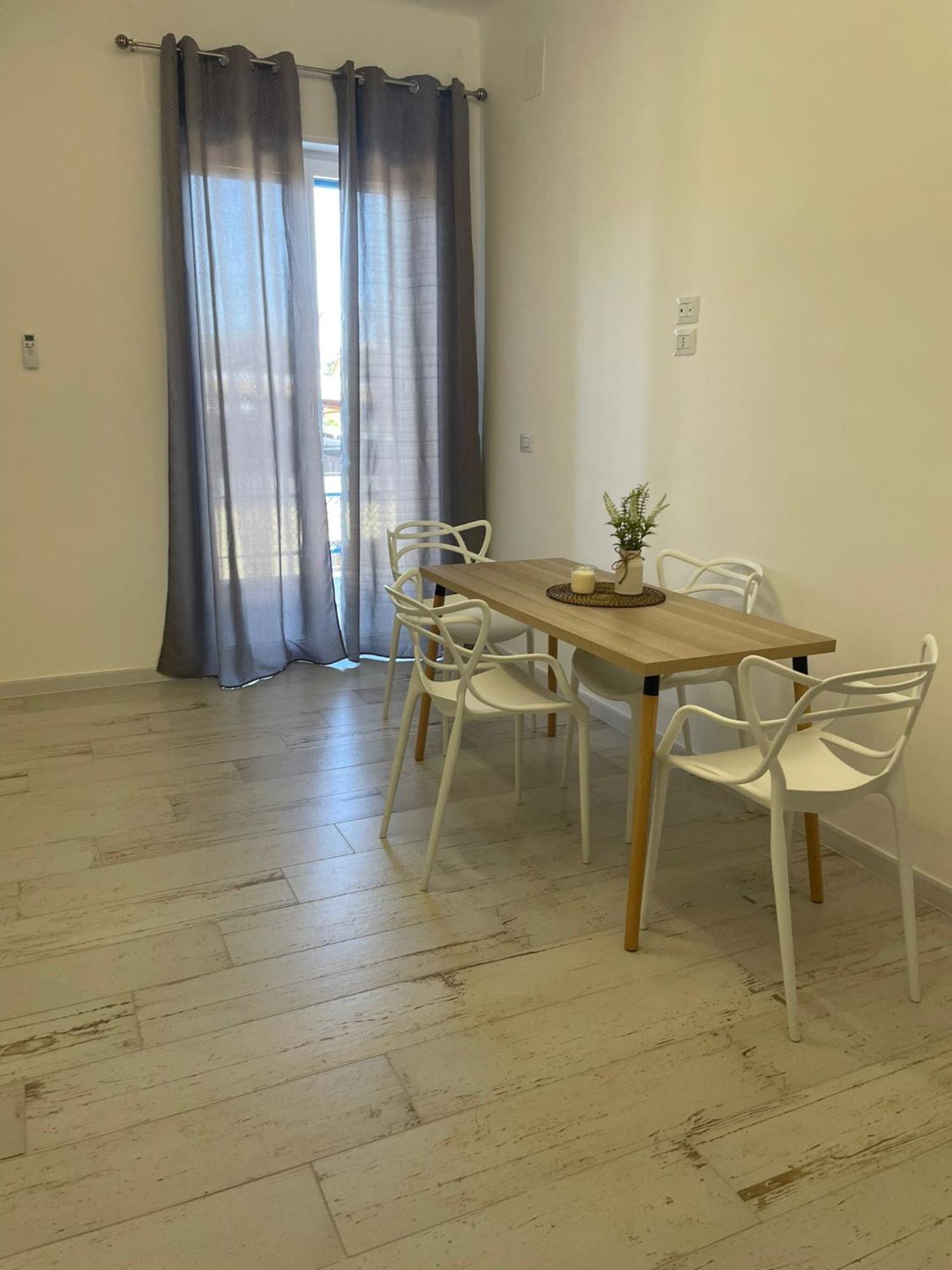 Maison Appartaments Bari Kültér fotó